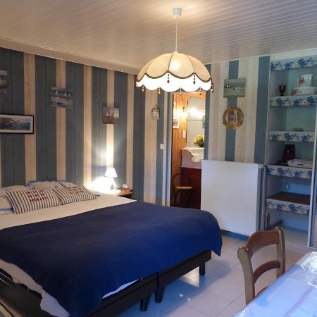Les Petites Chapelles Bed & Breakfast Saint-Pierre-de-Plesguen Ngoại thất bức ảnh