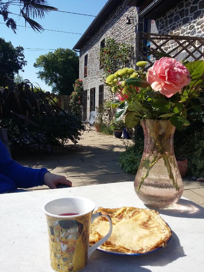 Les Petites Chapelles Bed & Breakfast Saint-Pierre-de-Plesguen Ngoại thất bức ảnh