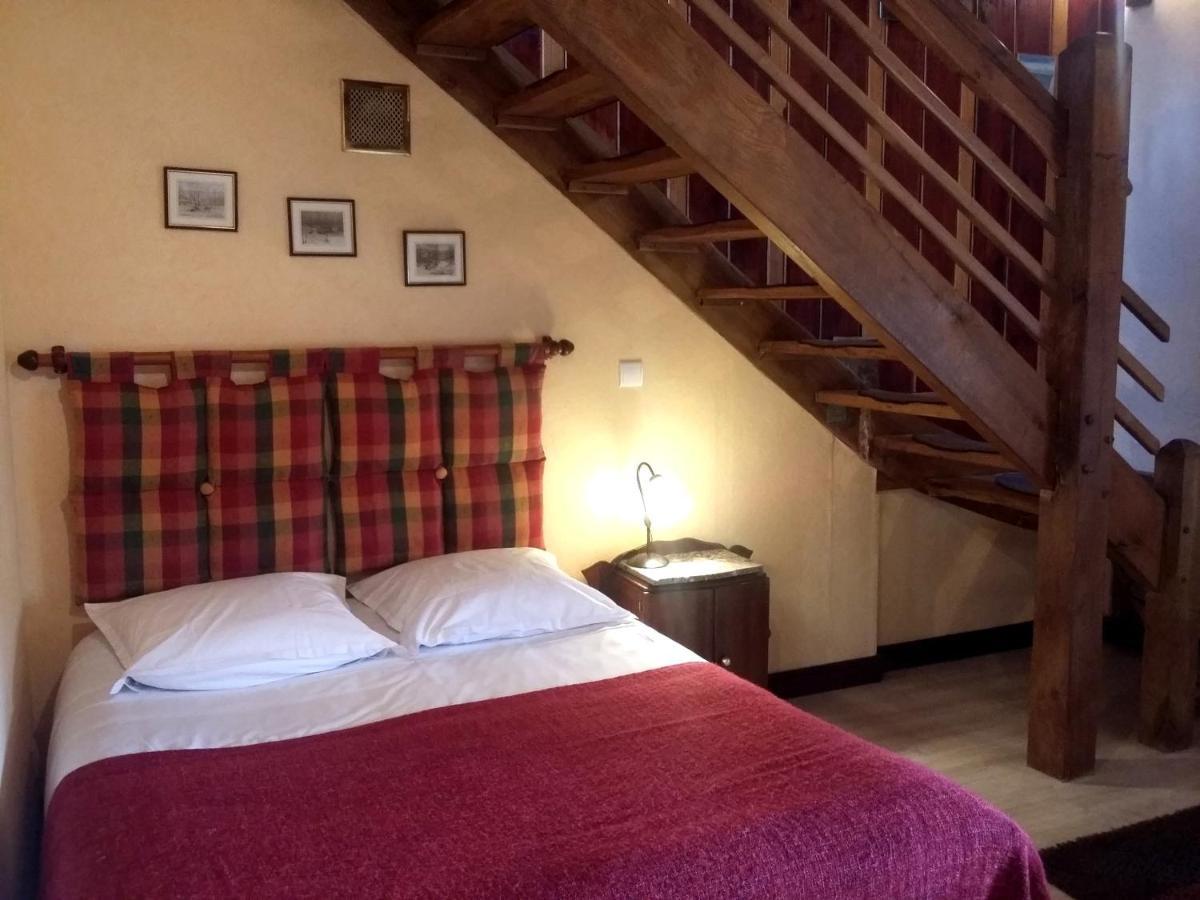 Les Petites Chapelles Bed & Breakfast Saint-Pierre-de-Plesguen Ngoại thất bức ảnh