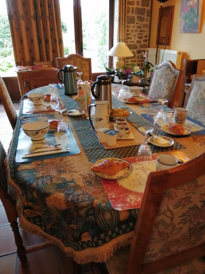 Les Petites Chapelles Bed & Breakfast Saint-Pierre-de-Plesguen Ngoại thất bức ảnh